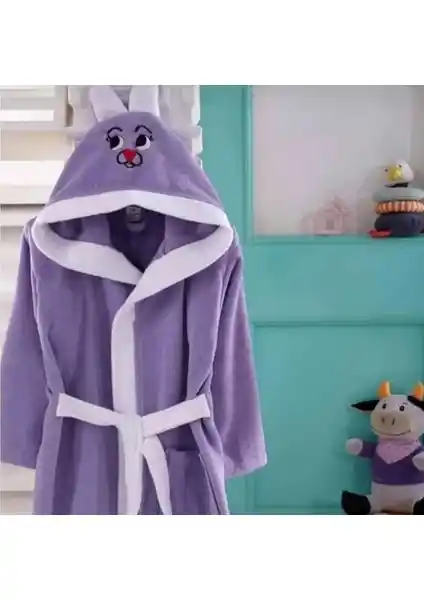 Lavin ve Oyalı Textile Çocuk Bornozları Karşılaştırması: Tasarım, Kalite ve Kullanım Özellikleri