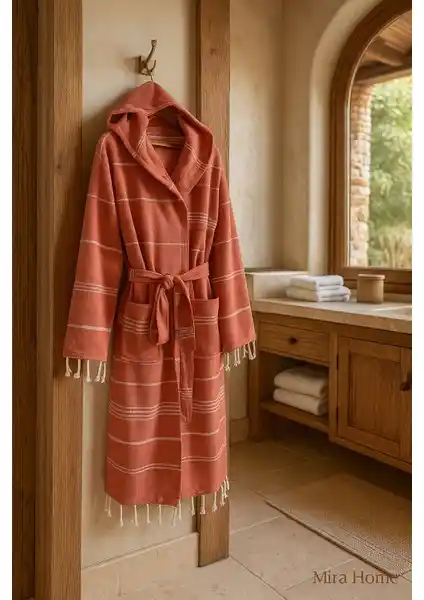 Mira Home ve Rozet Tekstil Kapüşonlu Bornoz Karşılaştırması ve Kullanıcı Yorumları