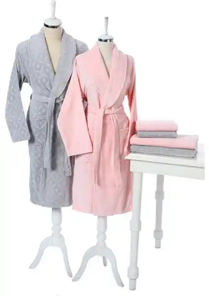 Özdilek Mayra Kadife ve Point Happy Bornoz Setleri Karşılaştırması