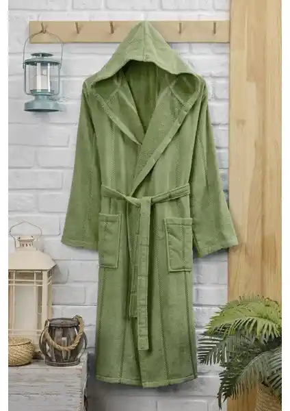 Rasersa ve Semecca Kadife Kapüşonlu Bornoz Karşılaştırması: Malzeme ve Kullanıcı Yorumları