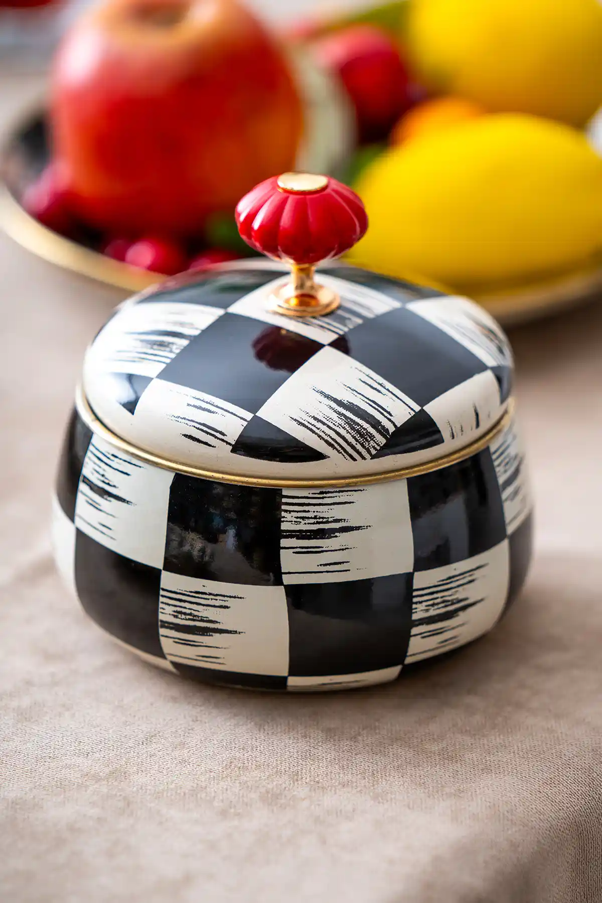 ACAR Qualita King Dama Dekor Emaye Kapaklı Şekerlik: Şık ve Dayanıklı Mutfak Aksesuarı