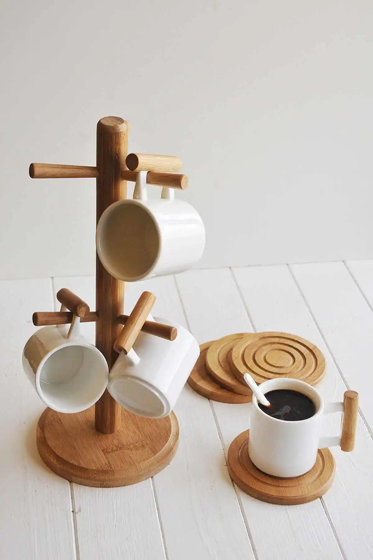 Bambum Fuchia Kupa Askılığı ile Mutfaklarınızda Şıklık ve Düzen Sağlayın