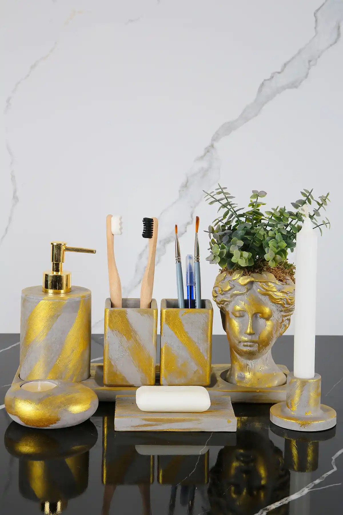 Betonmall 8 Parça Beton Banyo Seti Modern ve Şık Tasarımıyla Dekorasyonunuza Uyum Sağlar