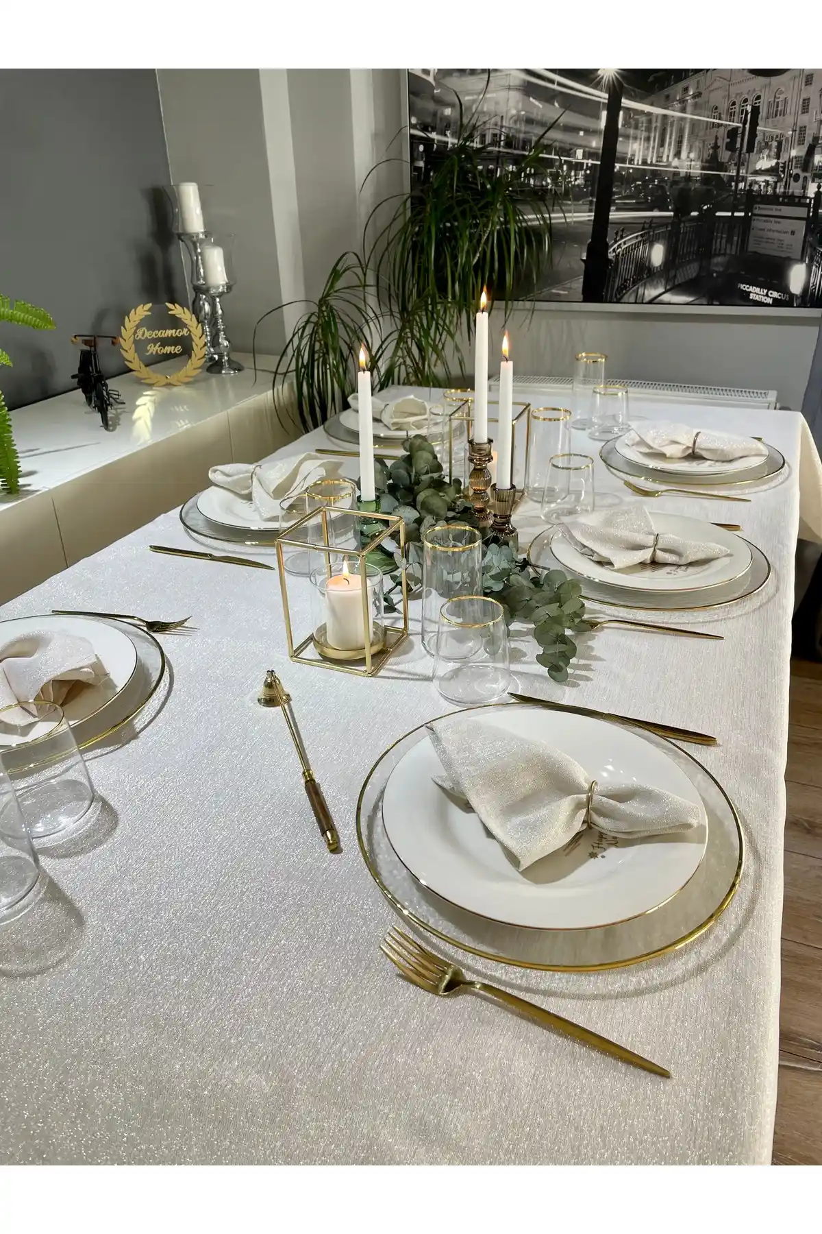 Decamor Home Gold Simli Ekru Masa Örtüsü: Şık ve Dayanıklı Modern Dekorasyon Ürünü