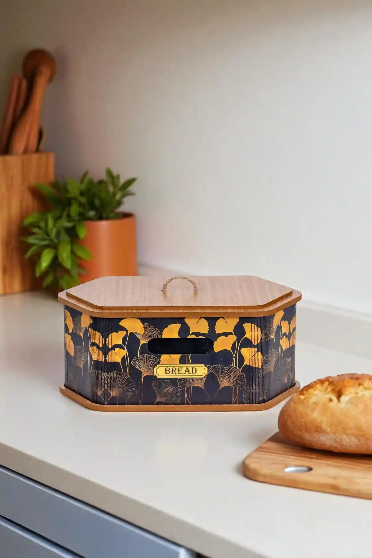 Ecolux Altıgen Çiçek Desenli Doğal Ahşap Ekmeklik: Şık ve Dayanıklı Mutfak Dekorasyonu Ürünü