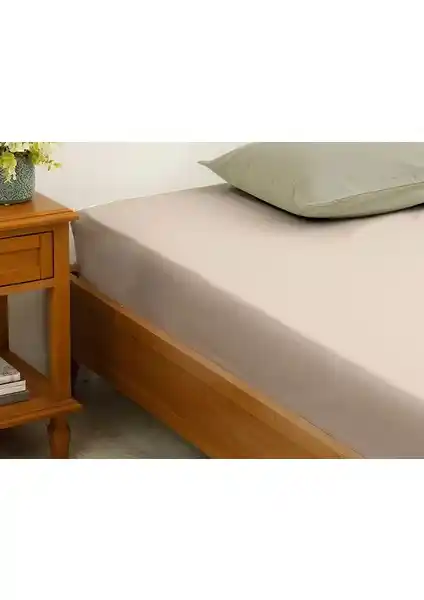 English Home Düz Pamuklu Çift Kişilik Lastikli Çarşafı: Şık ve Konforlu Yatak Dekorasyonu İçin Uygun