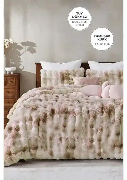 Evlen Home Collection Kürk Yatak Örtüsü: Şıklık ve Konforu Bir Arada Sunan Çok Yönlü Ürün