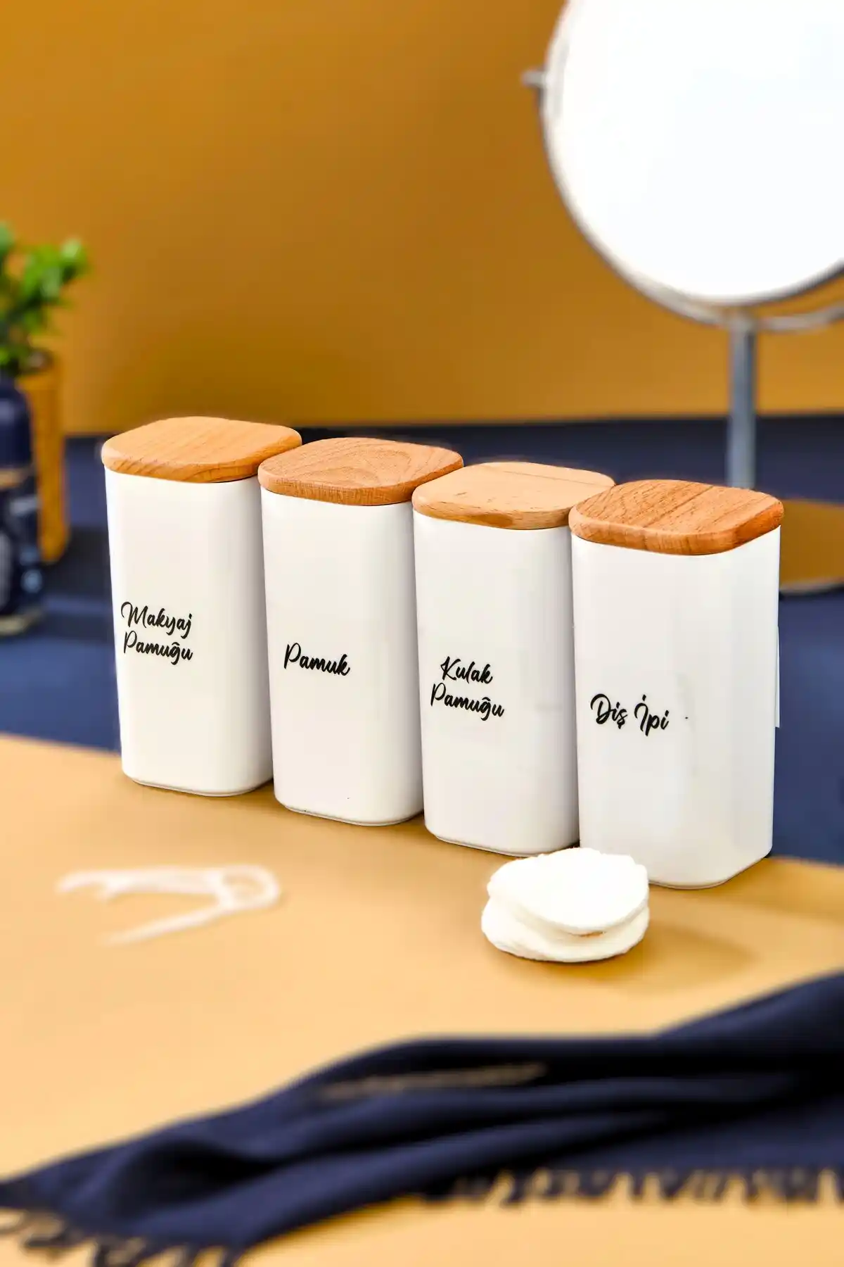 FBZhome Çok Amaçlı Ahşap Kapaklı Banyo Seti 4 Parça Pratik ve Şık Tasarım