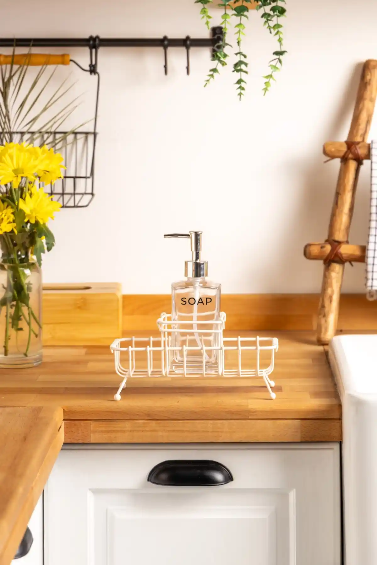 FH Finehome Cremma Tekli Standlı Güç Kapak Sıvı Sabunluk Modern ve Şık Tasarım