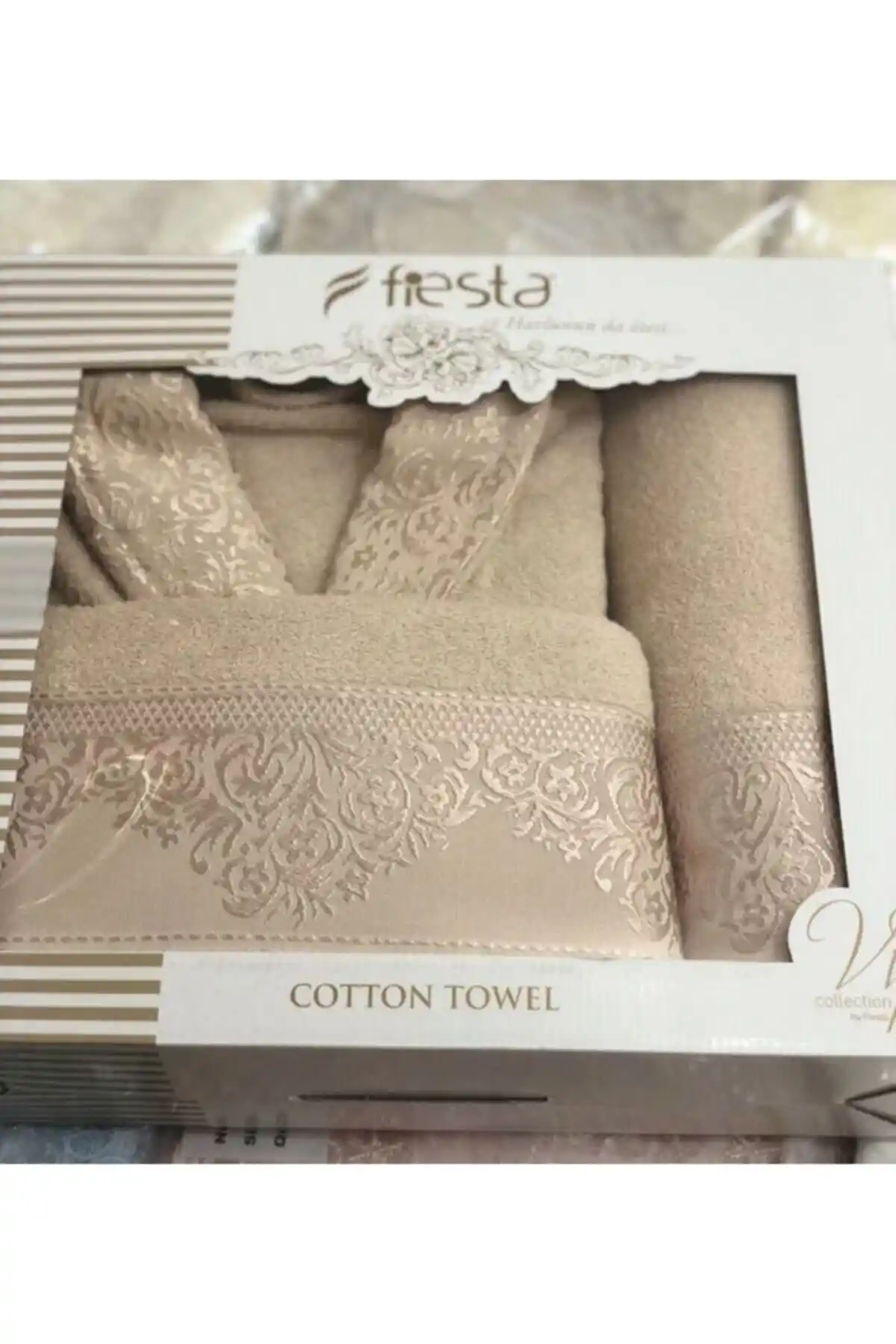 Fiesta Pamuklu Jakarlı Tekli Bornoz Seti: Rahat ve Şık Günlük Kullanım İçin Ideal