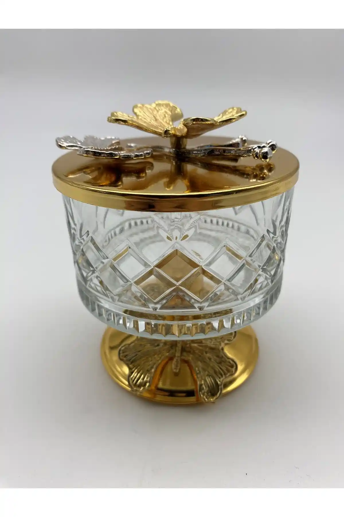 Fiyakalı Ürünler Atölyesi Ayaklı Gold Timeless Cam Magnolia Kasesi Şık ve Çok Yönlü Kullanım İçin Tasarlandı