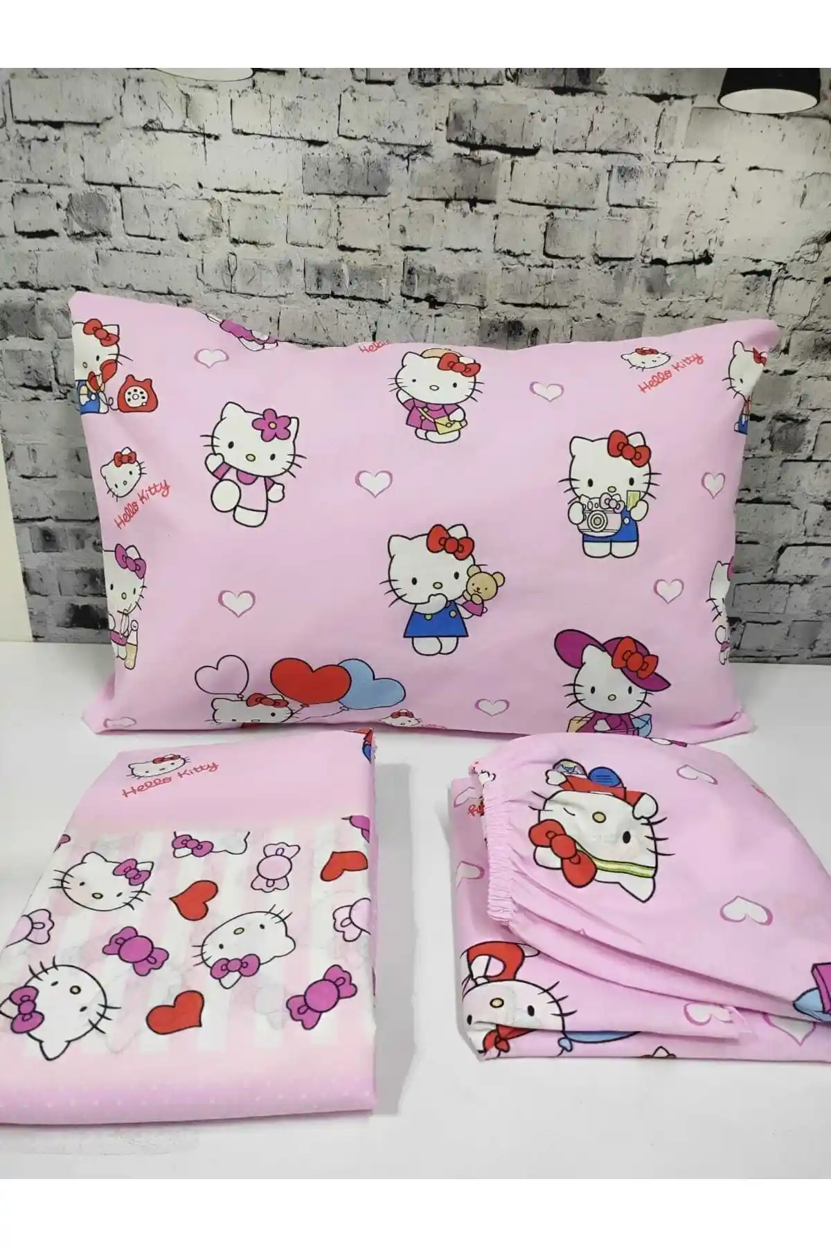 Gasel Home Hello Kitty Pamuklu Kumaş Nevresim Takımı Çocuklar ve Gençler İçin Uygun