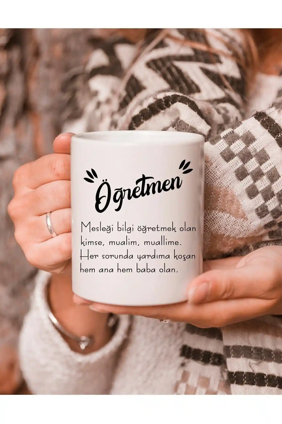 Genel Markalar Öğretmenler Günü Kupa ve Bardak Altlığı Seti ile Anlamlı Hediye Seçenekleri