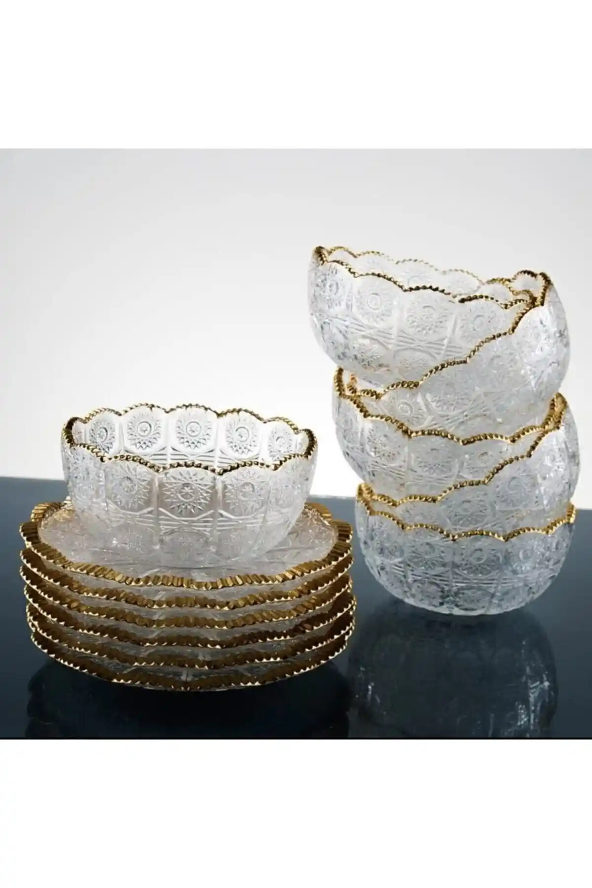 Gold Detaylı 6 Kişilik Cam Çerez Seti Şık ve Modern Sunumlar İçin Ideal