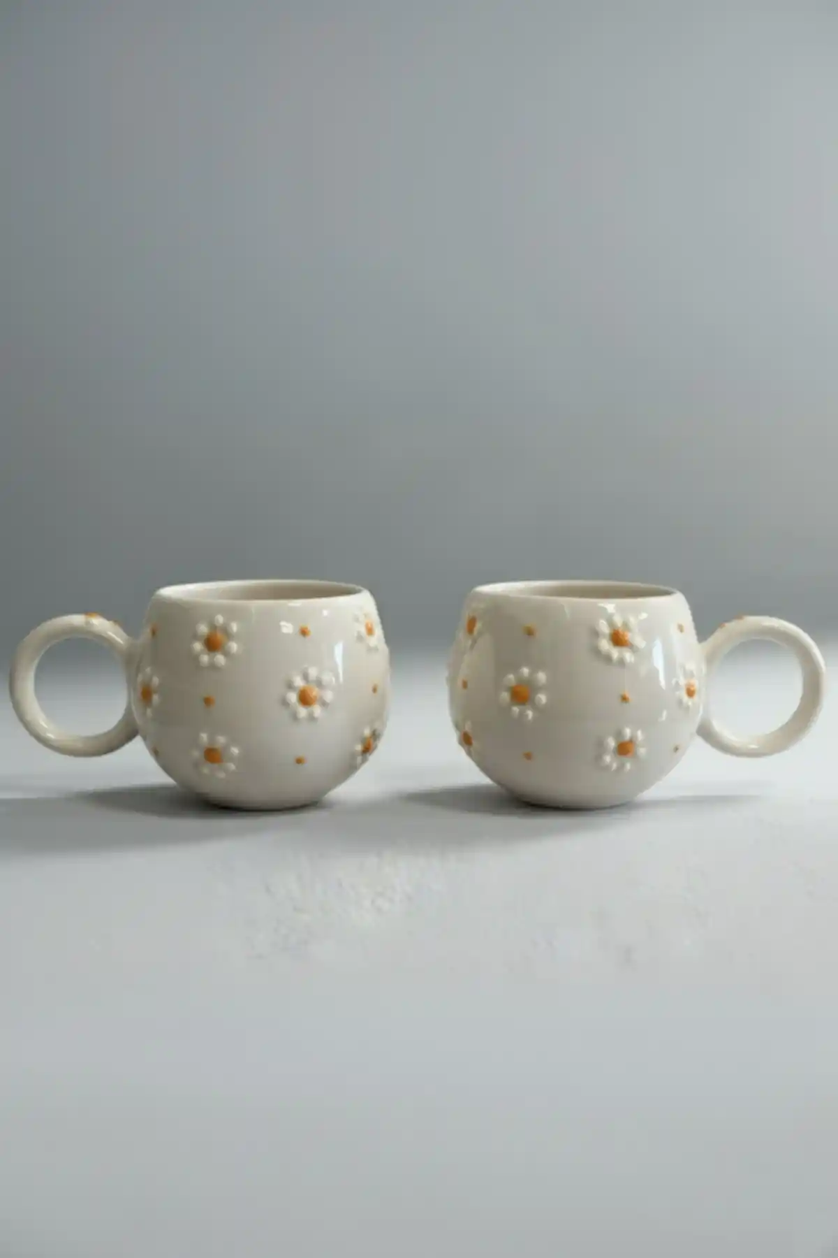Home Papatya Kabartmalı El Yapımı Ece Kupa Mug Seti Şık ve Dayanıklı Seramik Tasarım