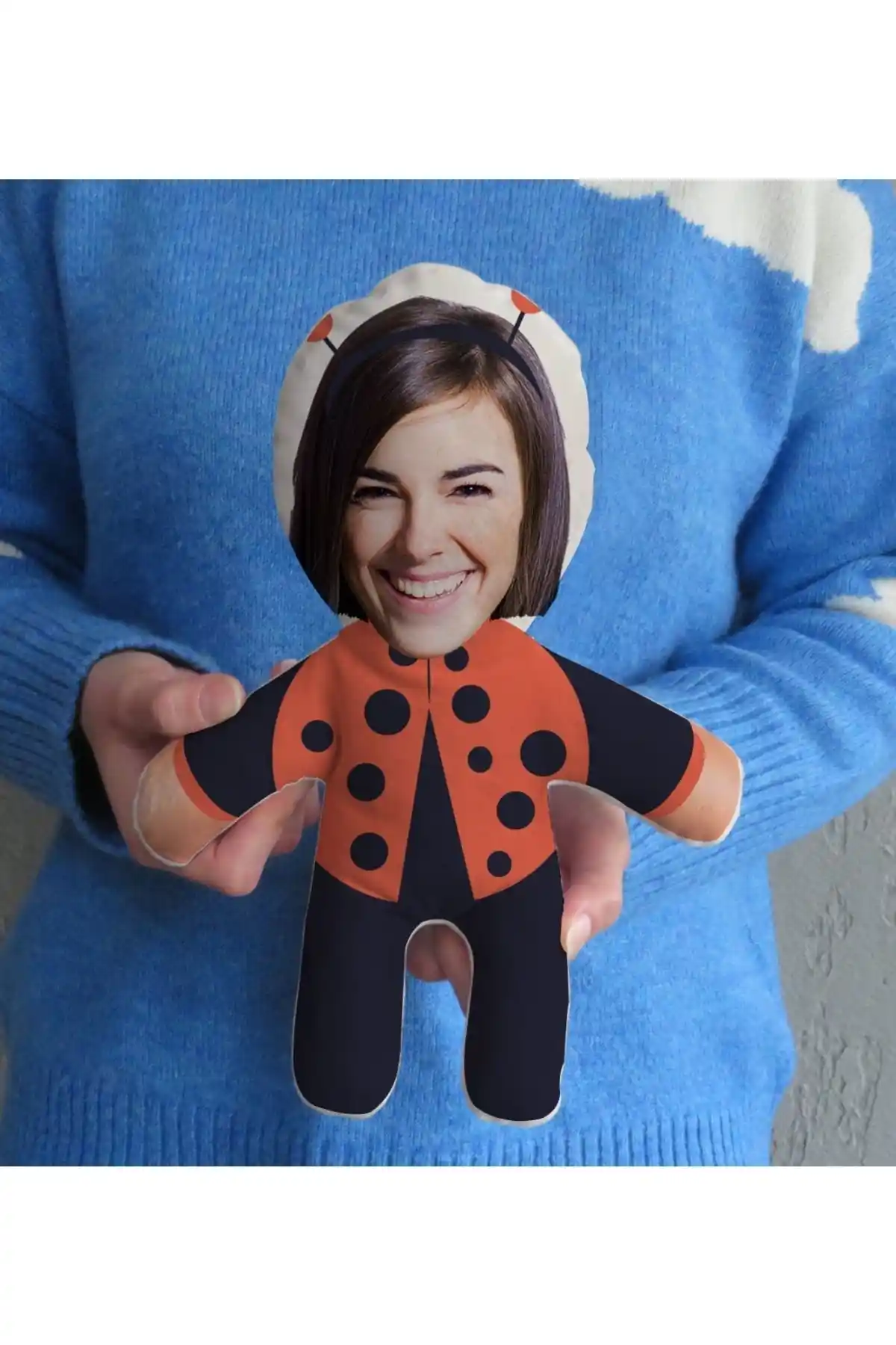 Kişiye Özel Fotoğraflı Bebek Yastığı: Anlamlı ve Eğlenceli Hediye Seçeneği