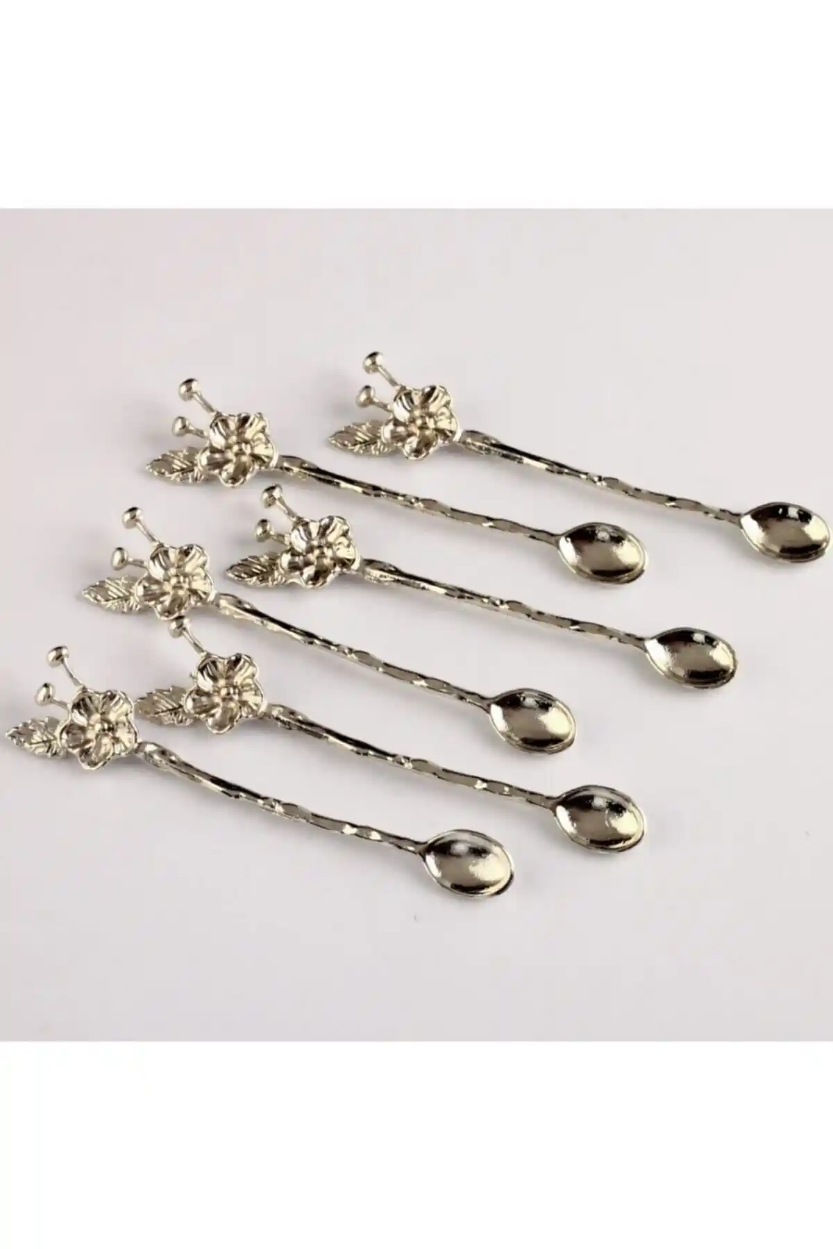 KristalGalerisi 6 Kişilik Gümüş Çay Kaşığı Seti Şıklık ve Fonksiyonellik Sunar