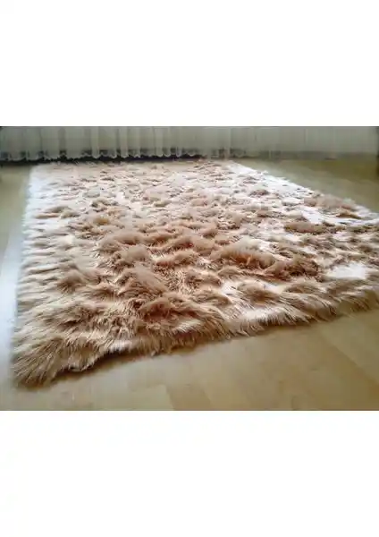 Kuzu Kürkü Görünümlü Dekoratif Post Halı Camel Yüksek Tüylü ve Kolay Temizlenebilir