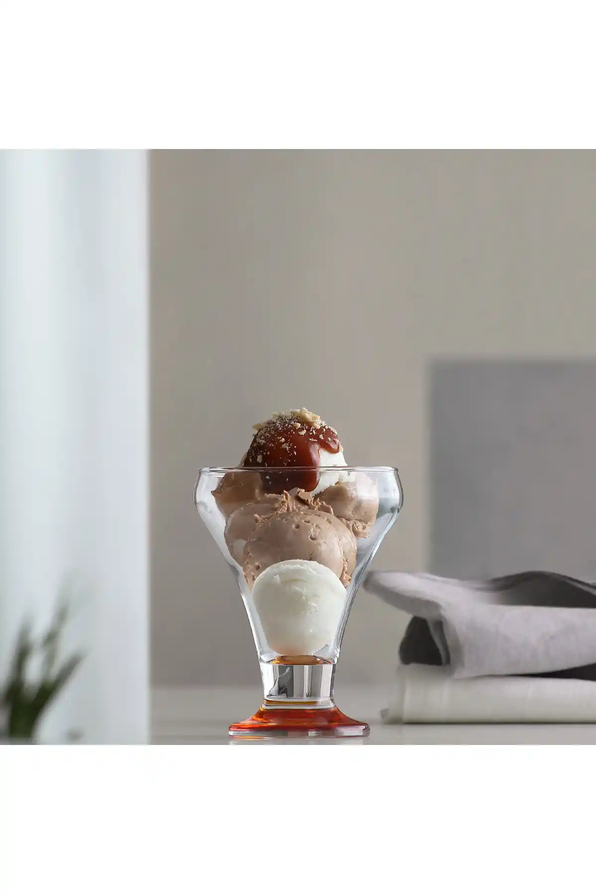 LAV Frosty Renkli Tabanlı 6'lı Dondurmalık ve Tatlı Servisi, Şık ve Dayanıklı Cam Kaseler