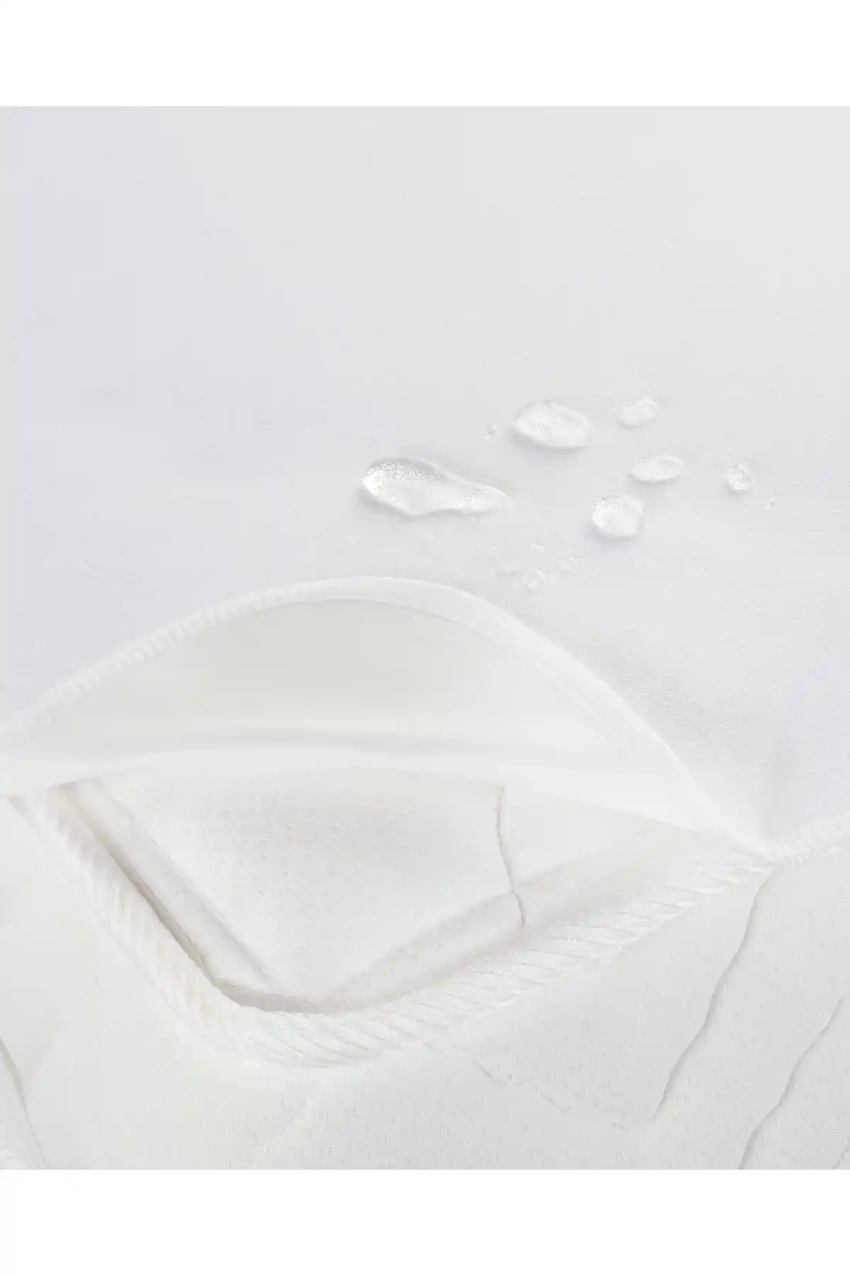 Madame Coco Sıvı Geçirmez Çift Kişilik Yatak Alezi Konfor ve Koruma Sağlar