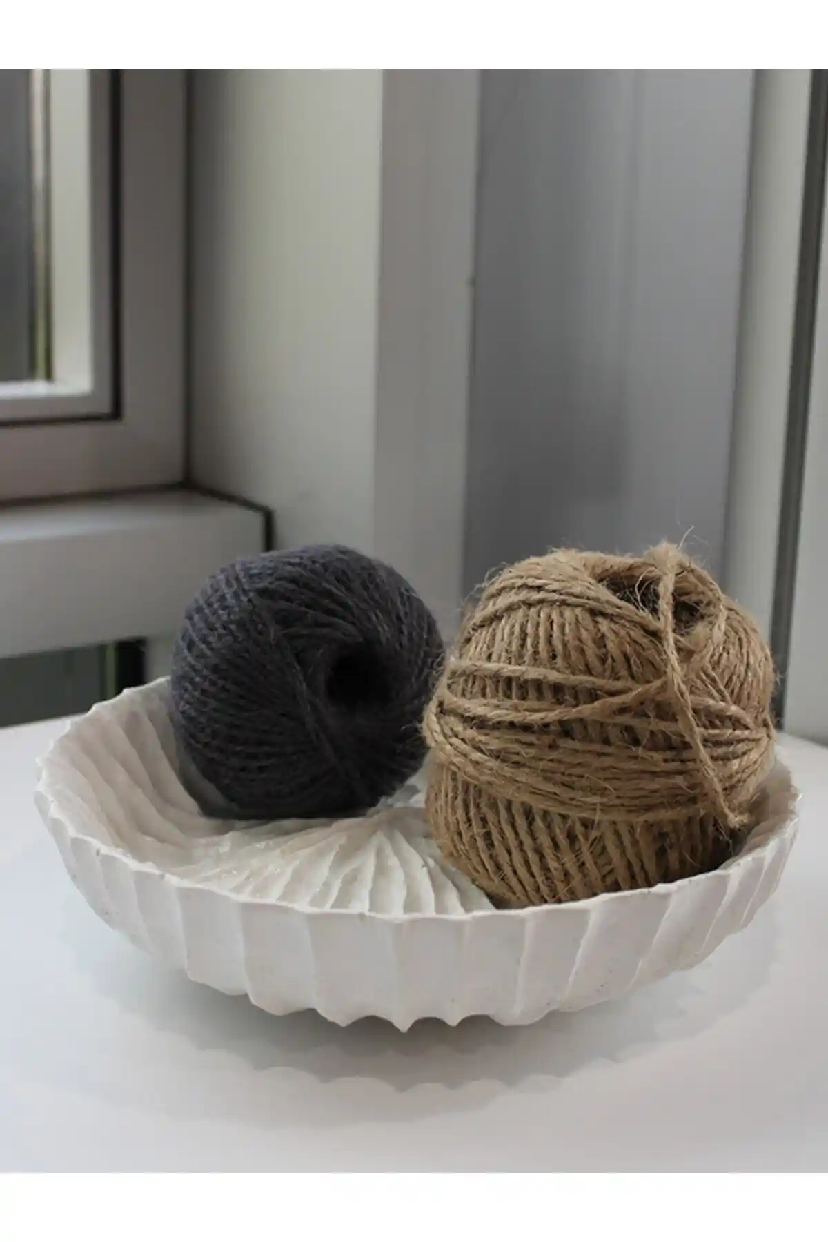 Modern El Yapımı Beton Kase: Dalga Desenli Şık ve Dayanıklı Dekoratif Ürün