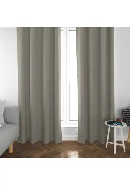 Mr. Stock Blackout Perde: Modern ve Fonksiyonel Karartma Perdesi Çözümü