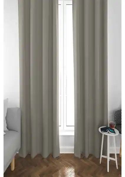 Mr.Stock Siyah Fon Perde: Modern Tasarım ve Yüksek İşlevsellik Bir Arada