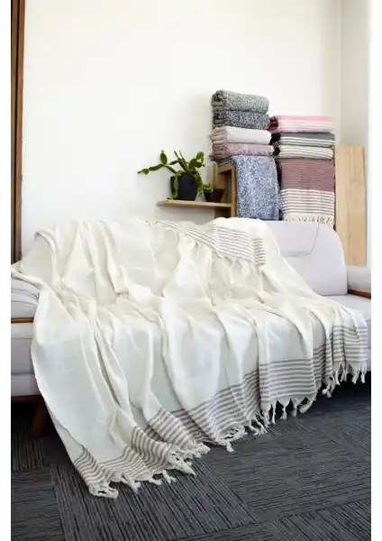 Mutlu Çeyiz Diamond Pamuklu Kanepe ve Çekyat Örtüsü Şıklık ve Çok Amaçlı Kullanım