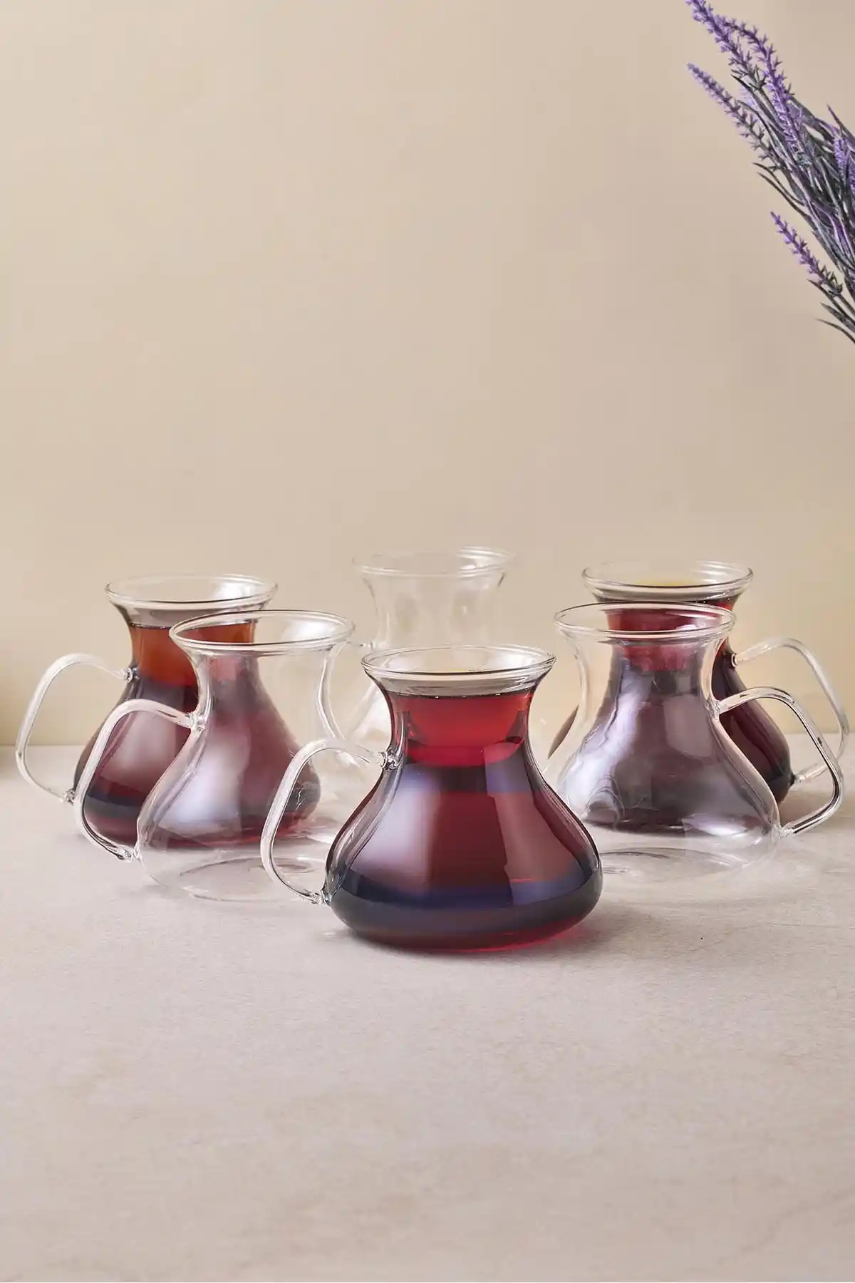 Perotti Ehl-i Keyf 6'lı Borosilikat Cam Çay Bardağı Seti: Şık ve Dayanıklı Tasarım