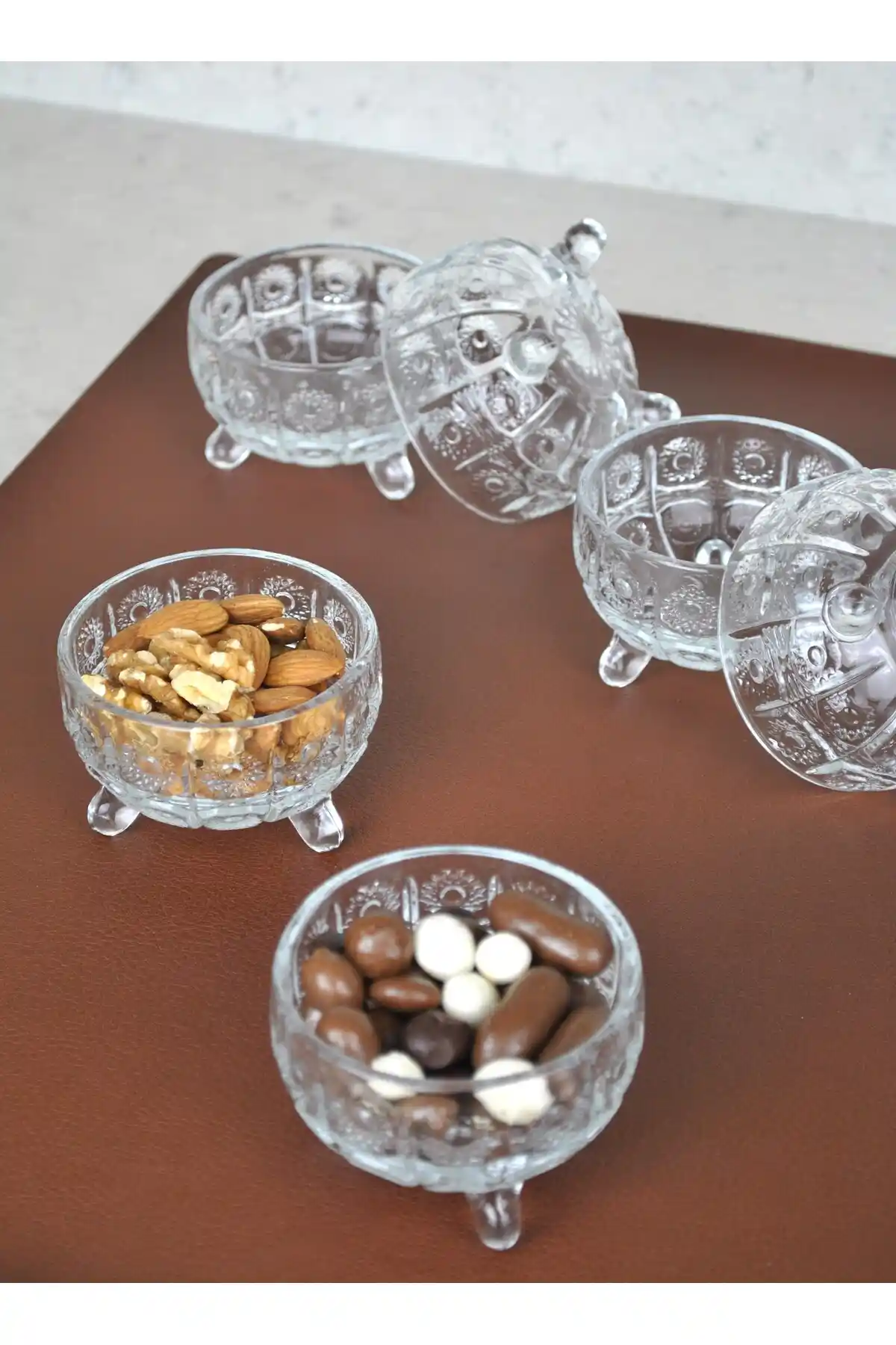 Porselen Diyarı 6'lı Ayaklı Kristal Cam Sunumluk Seti Ev ve Misafir Ağırlamalarında Şıklık