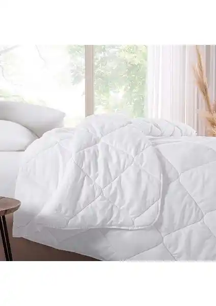 Puffy Semmy Tek Kişilik Yorgan: Hafif ve Sıcak Tutma Özelliğiyle Konfor Sunar