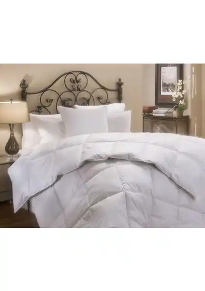 Taç Çift Kişilik Yorgan: Antibakteriyel ve Yüksek Isı Yalıtımıyla Konfor Sağlar