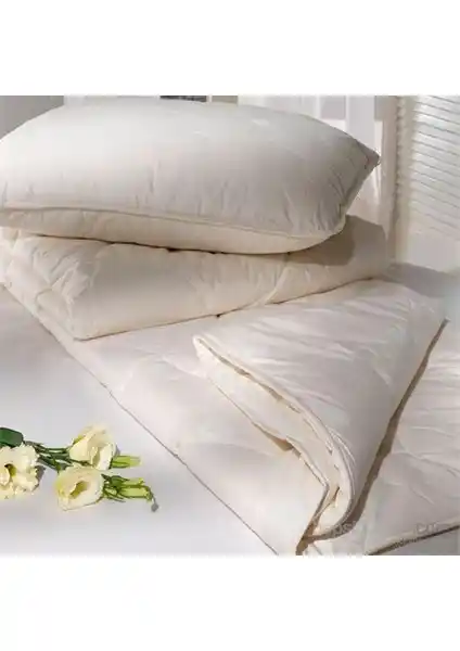 Taç Çift Kişilik Yun Yorgan: Konfor ve Sağlık İçin Yüksek Kaliteli Uyku Ürünü