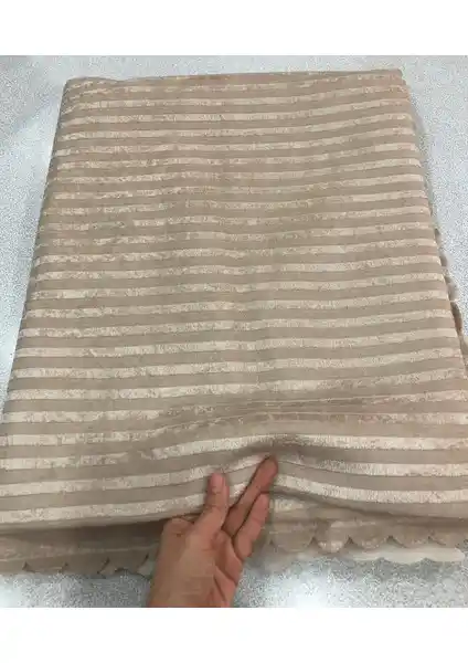 Türkanlar Home Süngerli Koltuk Örtüsü: Modern ve Konforlu Dekorasyon Çözümü