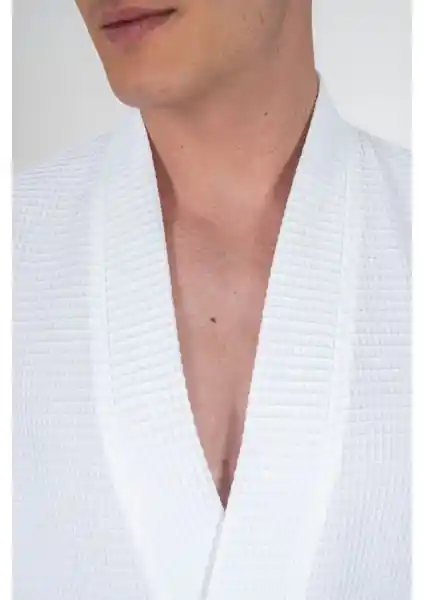 Varol Orfe Serisi Pike Otel Bornozu: Yüksek Kalite ve Şıklık Sunan Pamuklu Yatak Örtüsü