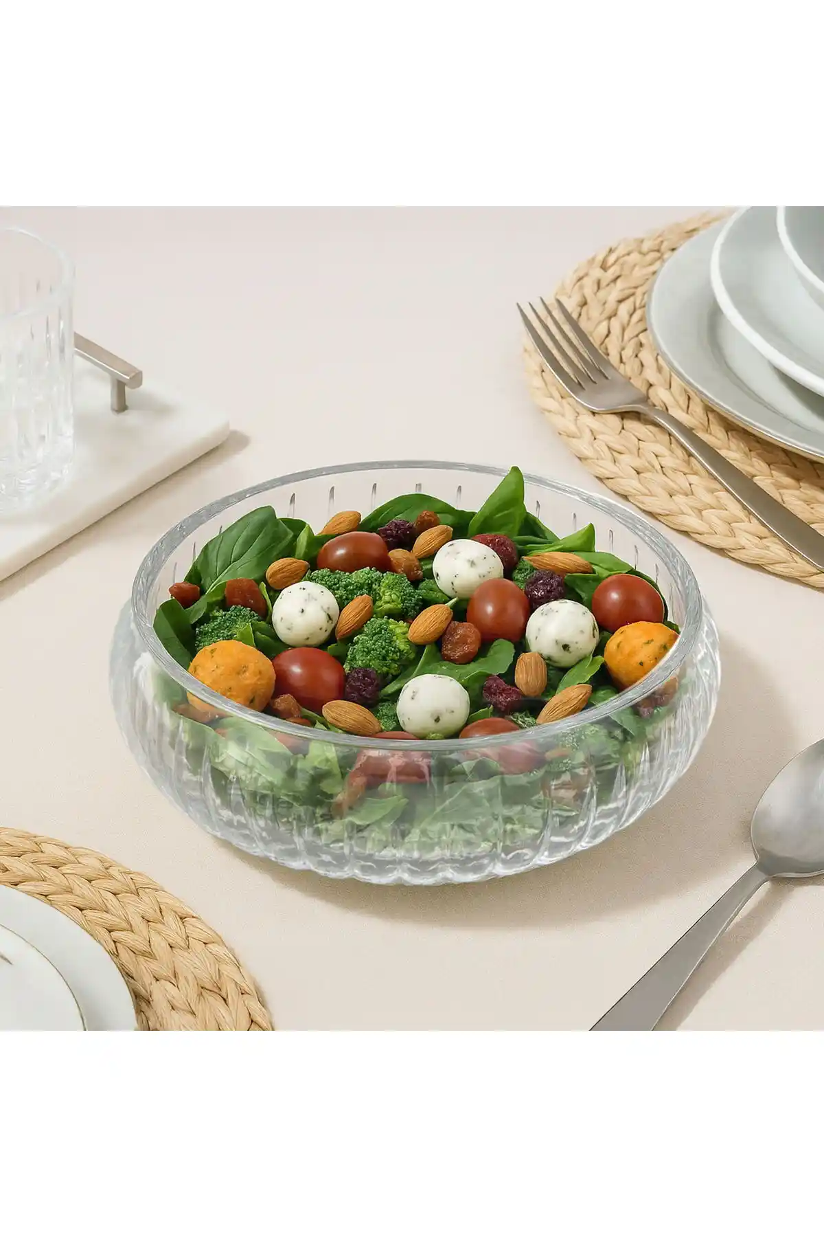 Voi Glass Salata ve Meyve Sunum Kasesi: Şık ve Fonksiyonel Cam Mutfak Gereci