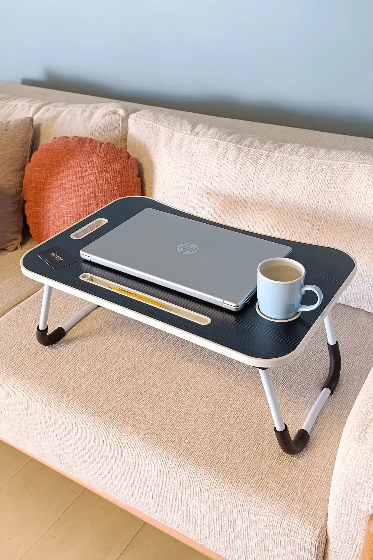 Zevahir Mobilya Çok Amaçlı Katlanabilir Masa ile Modern ve Pratik Çözüm