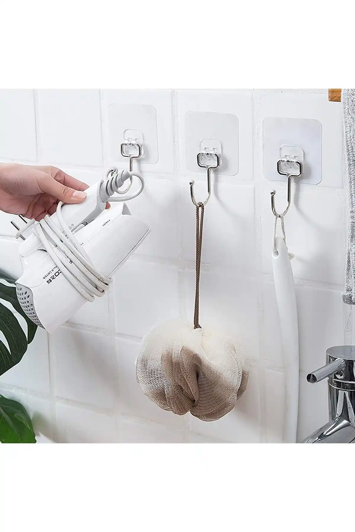 Alper Banyo Güçlü Yapışkan Kancalar: Dayanıklı ve Estetik Duvar Askıları