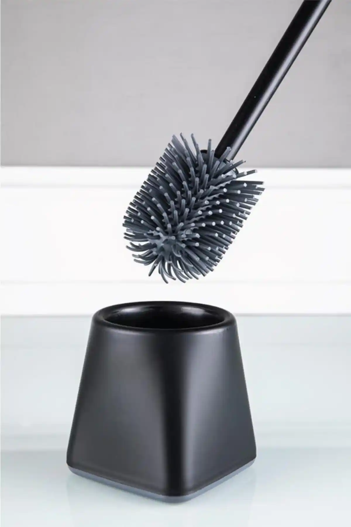 ATA HOME ve Sas Haus Silikon Tuvalet Fırçası Karşılaştırması: Hangi Ürün Daha İyi Temizlik Sunar