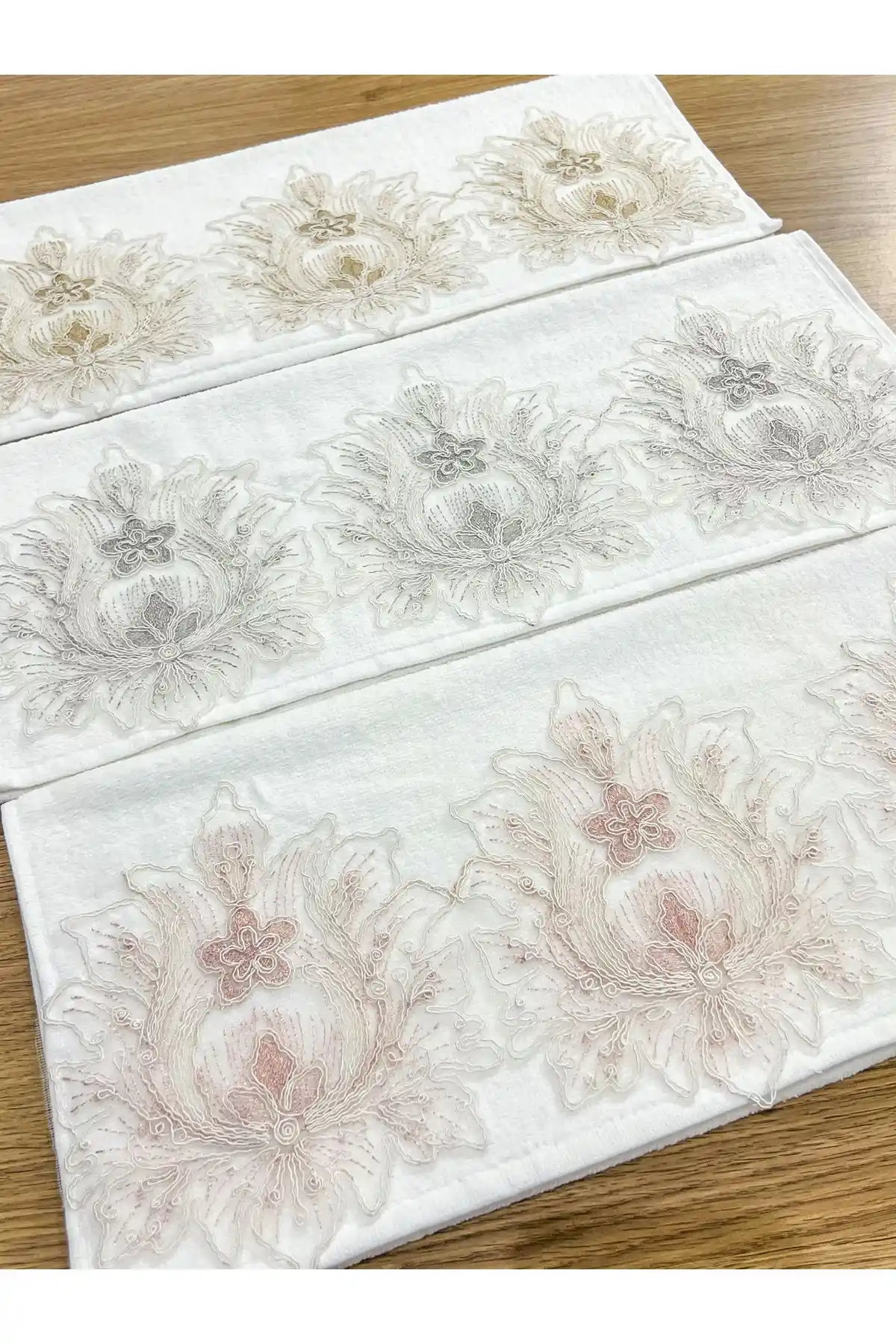 AYHANHOME Havlu Setleri Karşılaştırması: Çeyizlik ve Pamuklu Modellerin Özellikleri