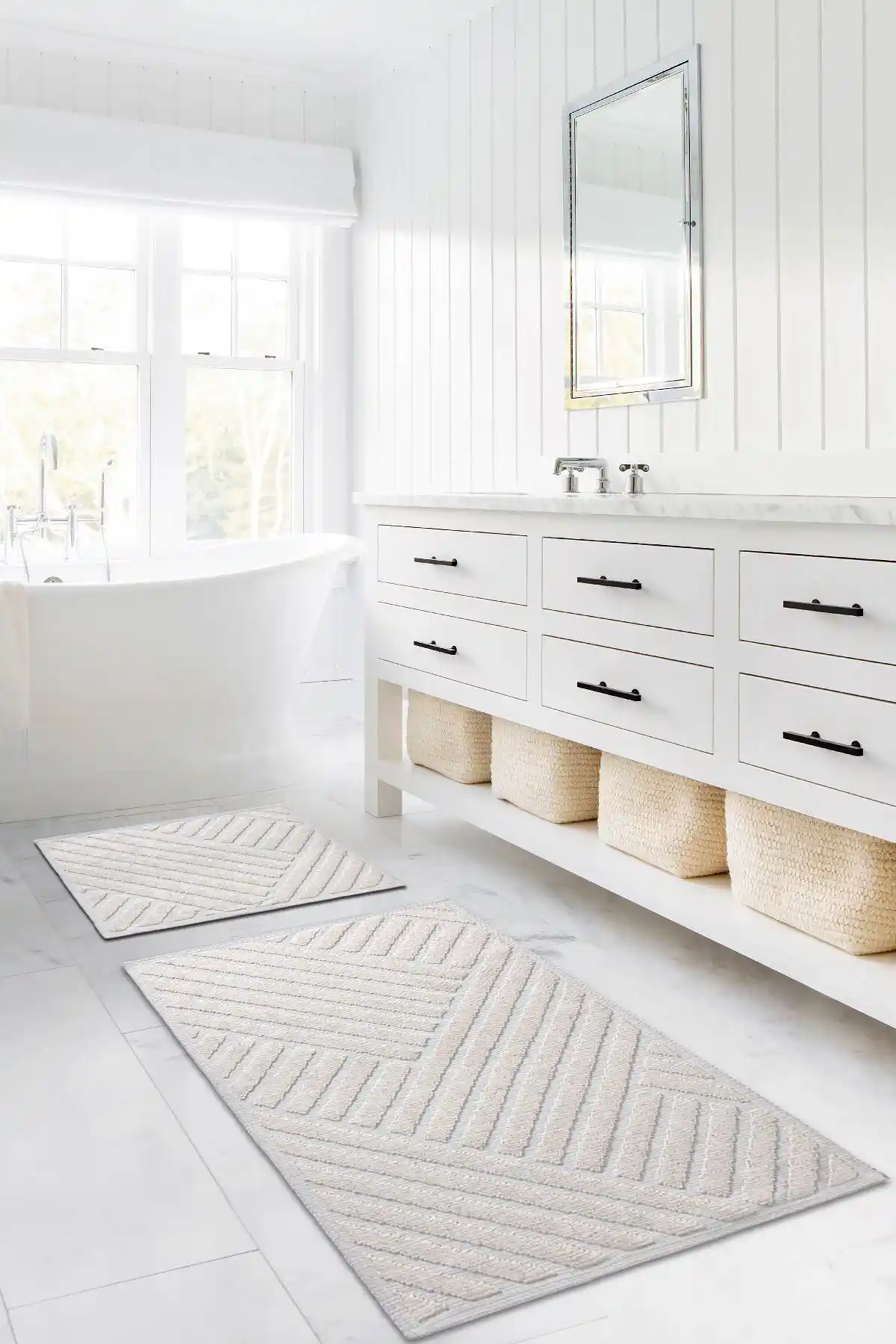 Banyo Paspası Seçenekleri: Medea Krem ve SERİA HALI Karşılaştırması