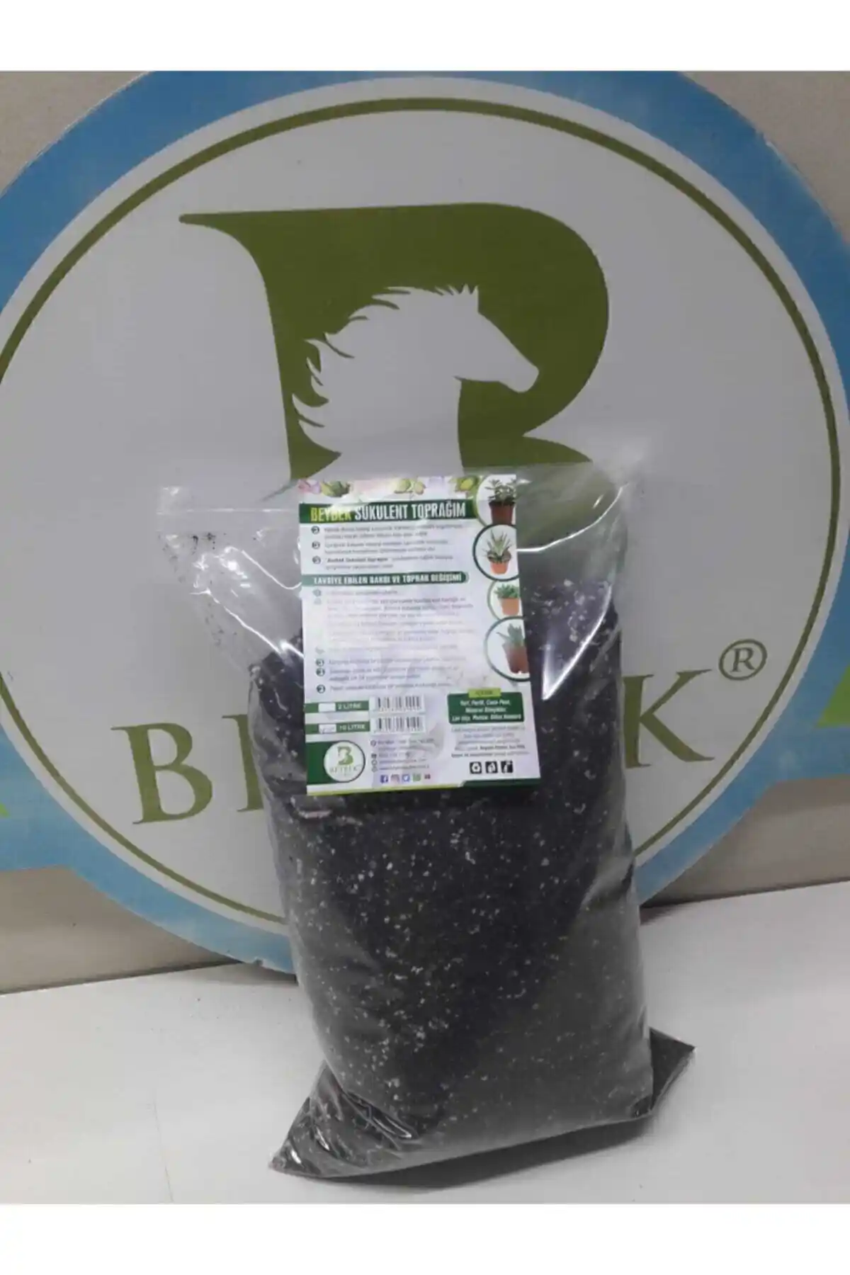 Beybek Gübre Sukulent Toprağı: Sağlıklı ve Verimli Bitkiler İçin En İyi Toprak Seçeneği