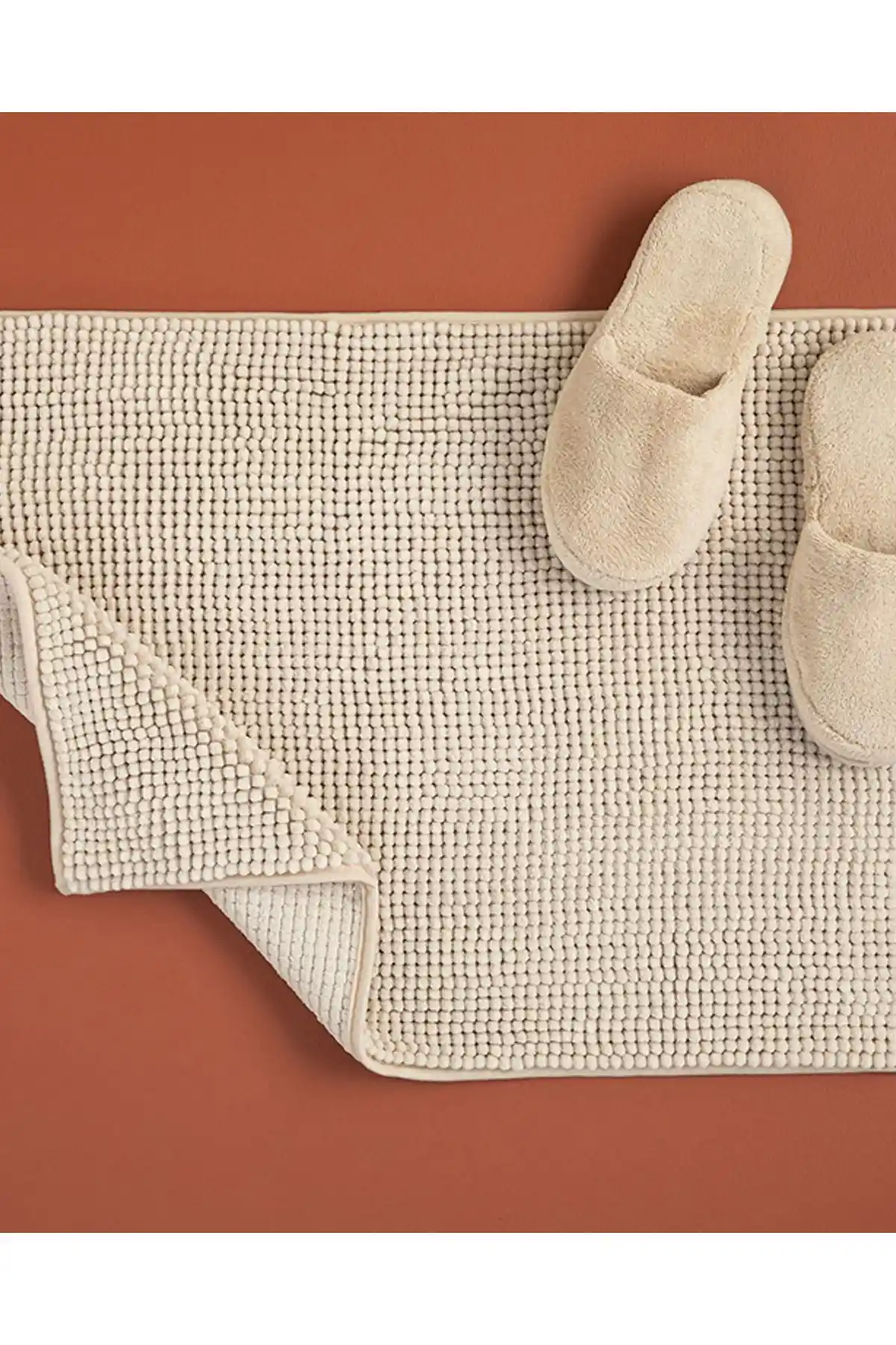 English Home Poliester Banyo Paspası Karşılaştırması Bej ve Ekru Renkli Modeller