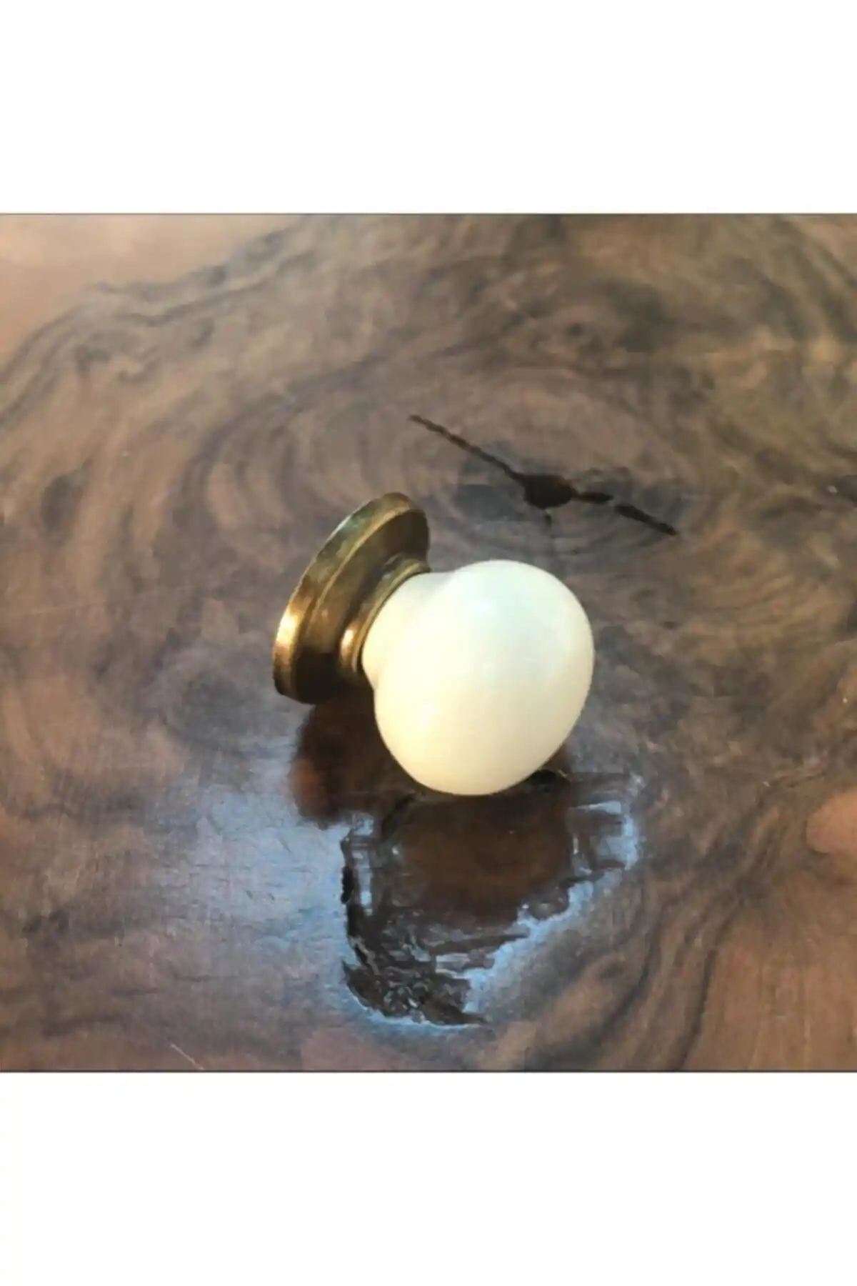 Esal Porselen Düğme Kulp Krem Renkli Mobilya Aksesuarı Şıklık ve Dayanıklılık Sunar