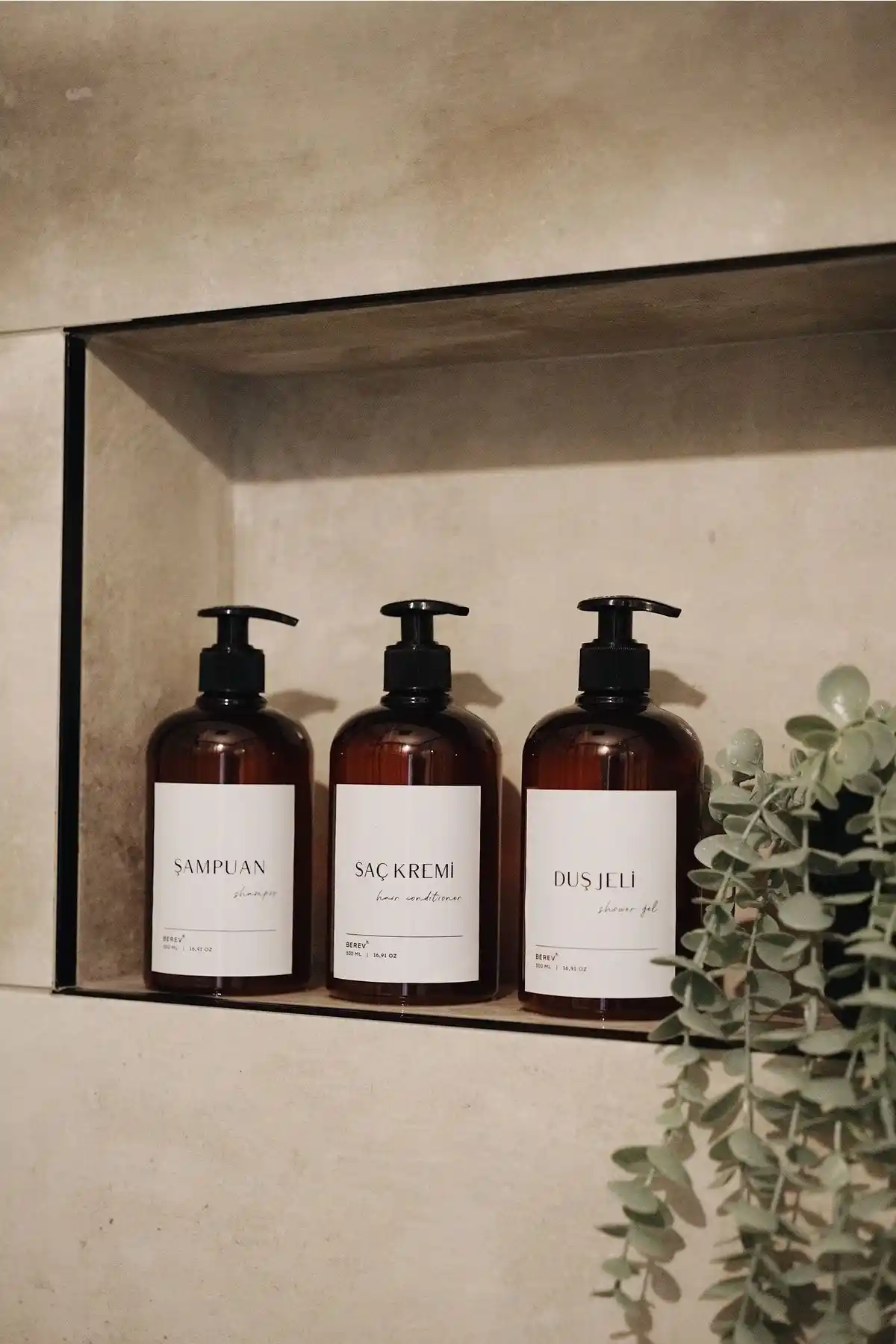 Genel Markalar 3'lü Banyo Seti ile homence Şampuan Duş Jeli Karşılaştırması