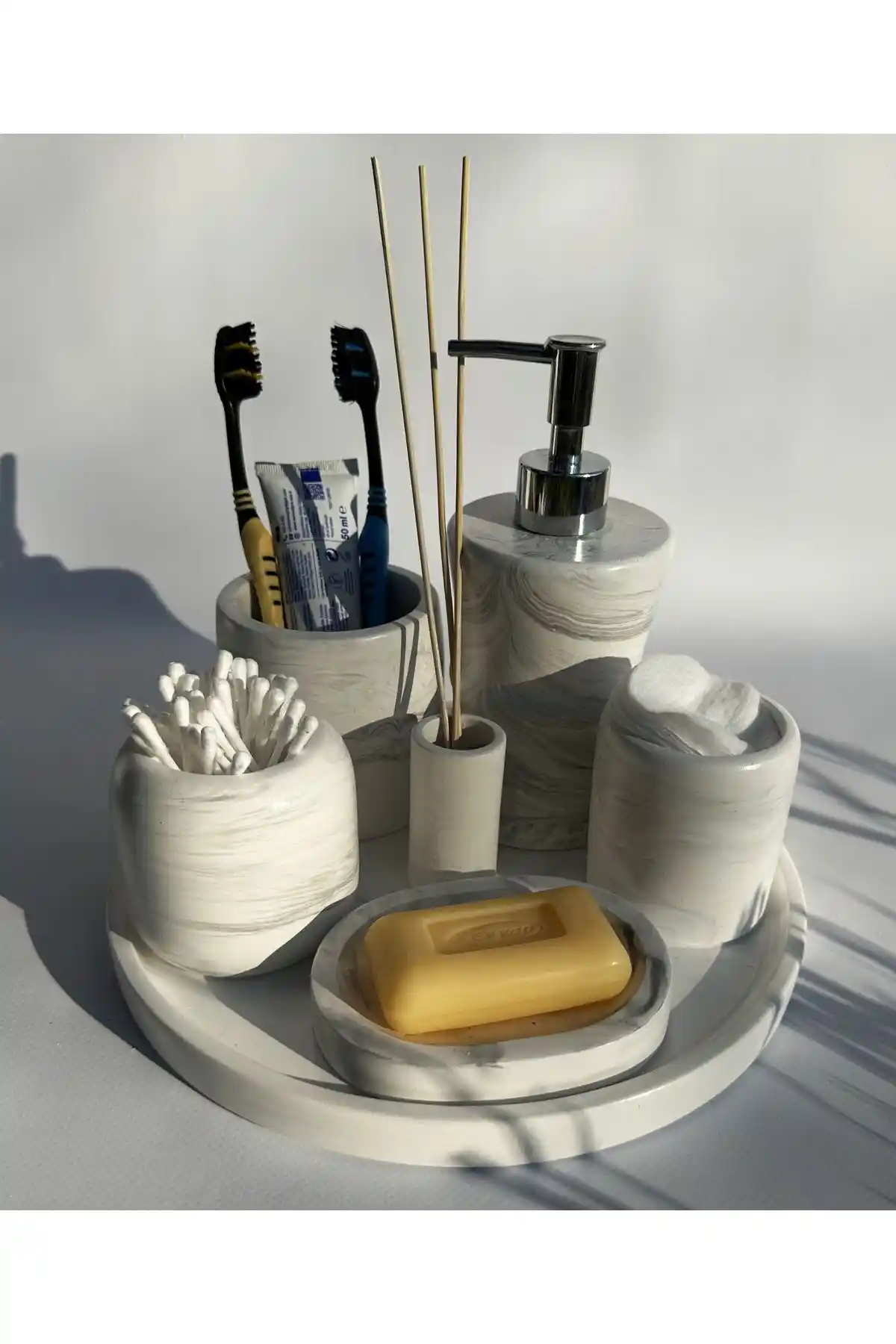 Genel Markalar ve Ture Concept Mermer Görünümlü Banyo Setleri Karşılaştırması