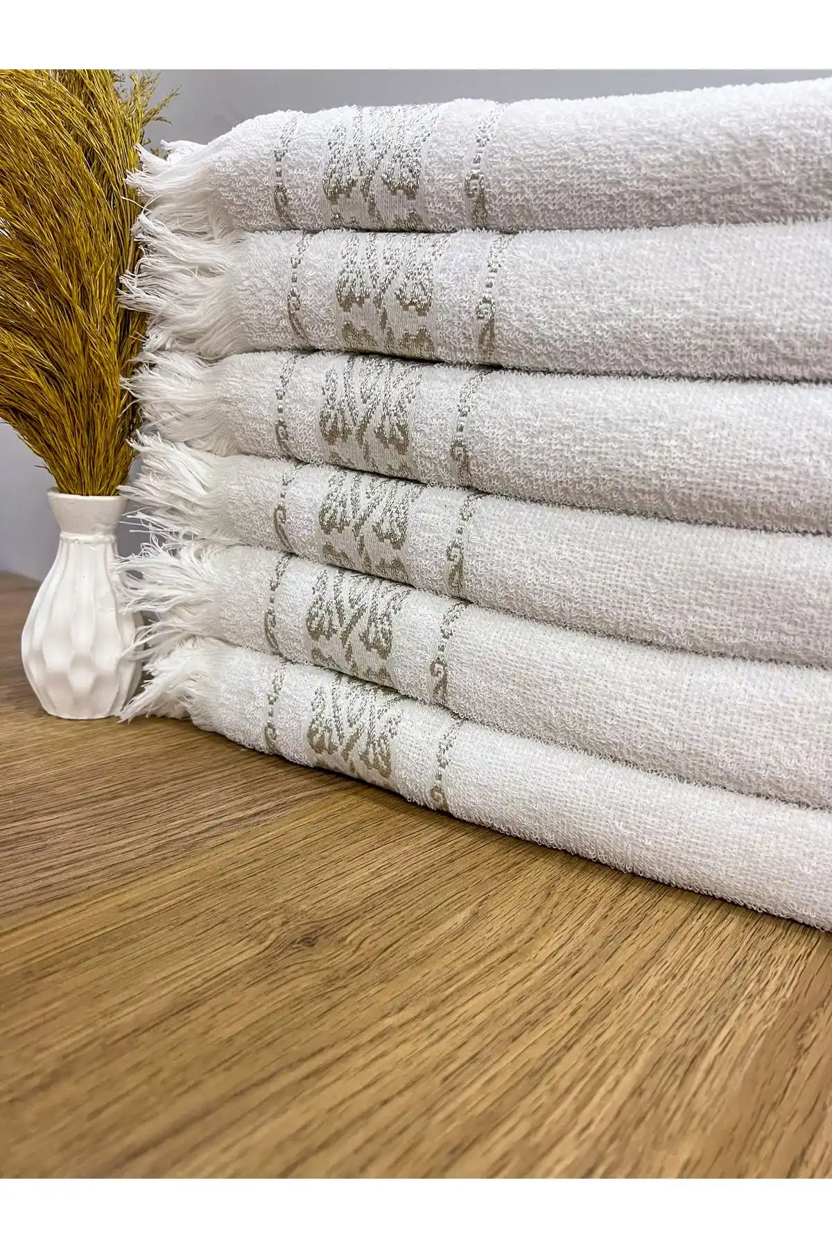 Havlu Setleri Karşılaştırması: AYHANHOME ve Zeynep Tekstil Ürünleri İncelemesi