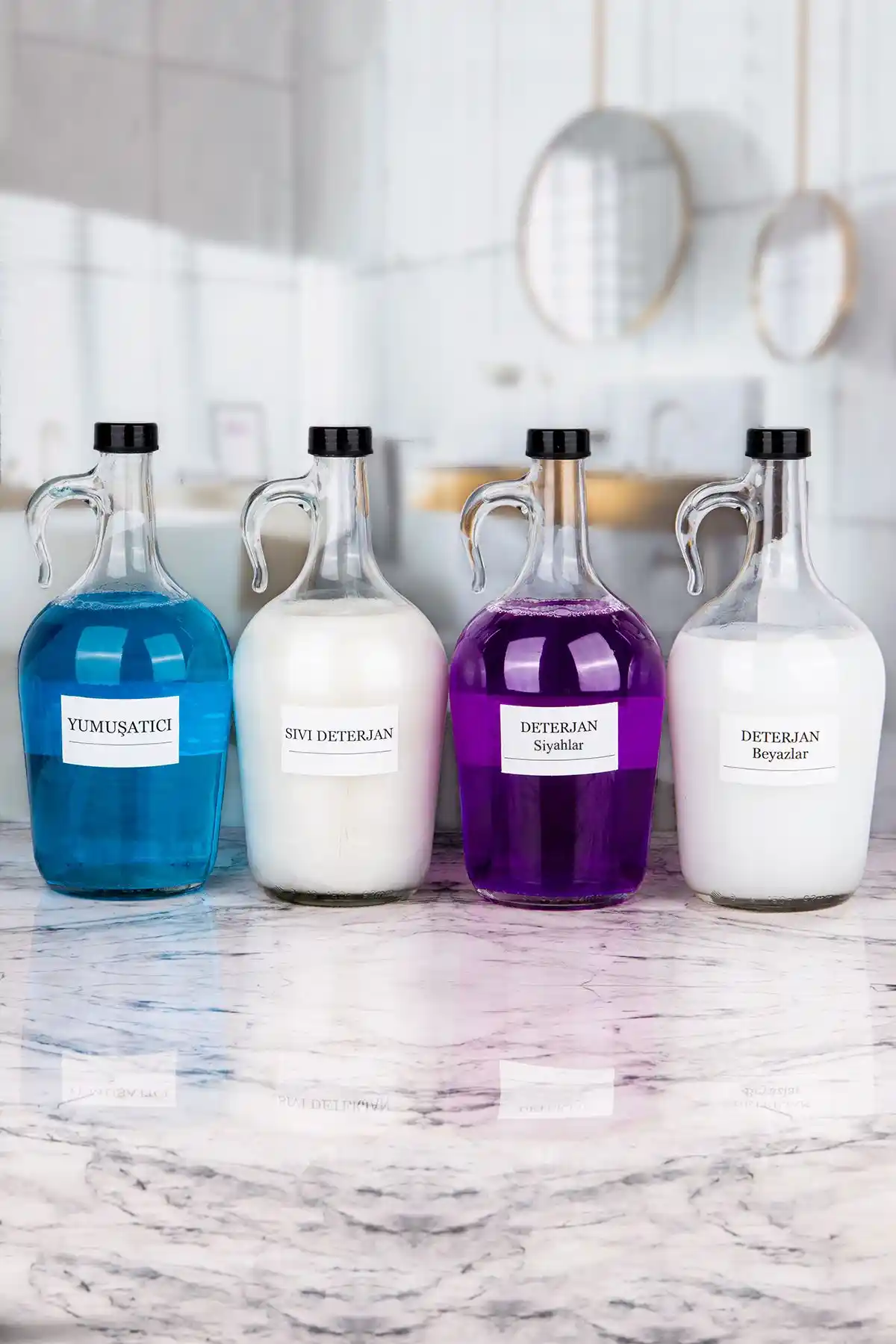 Karçiçeği ve zezedesing Banyo Setleri Karşılaştırması: Estetik ve İşlevsellik Analizi