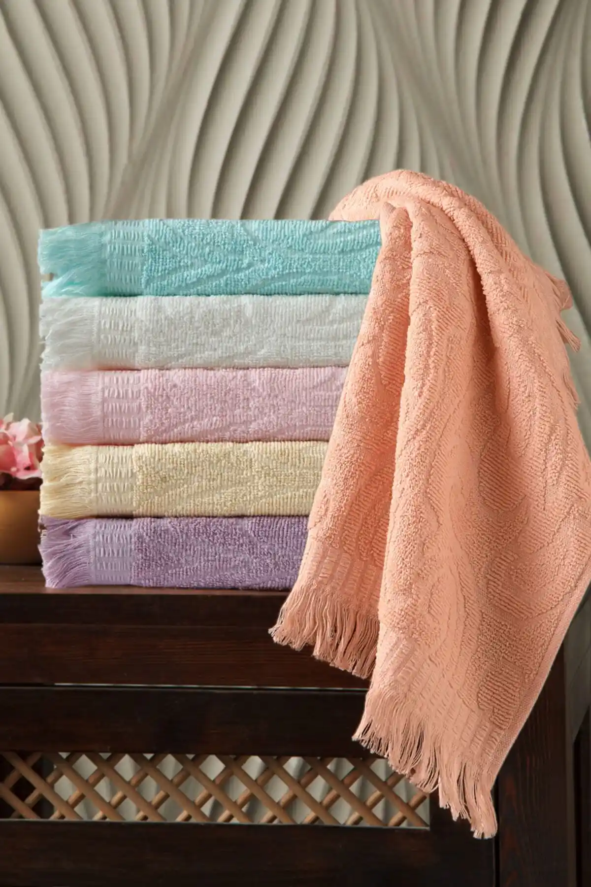 Kardelen Mutfak Havlusu ve Yasemin Dantelli Güpürlü Model Karşılaştırması