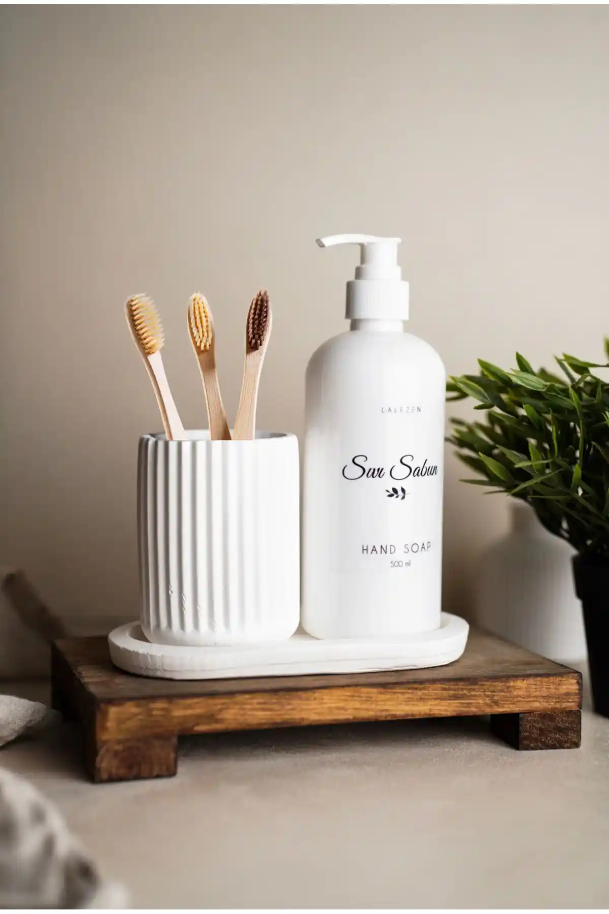 Lalezen Home ve Sas Haus Banyo Takımları Karşılaştırması Hangi Ürün Sizin İçin Uygun